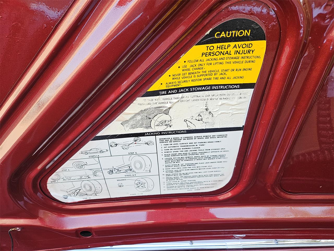 Cadillac-Eldorado-biarritz-1984-Burgundy-Burgundy-6