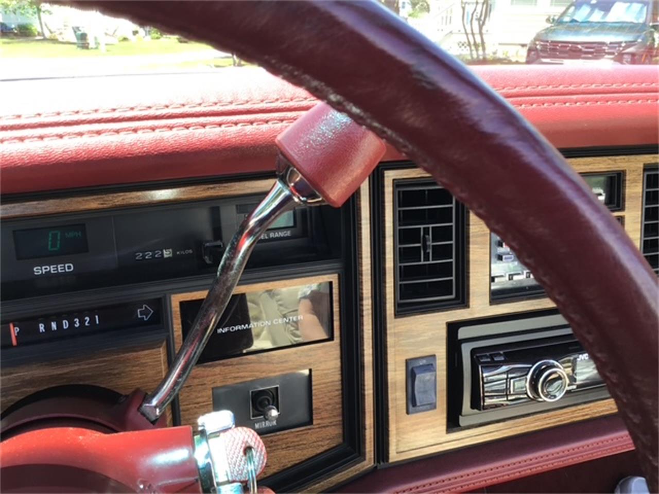 Cadillac-Eldorado-biarritz-1985-Cotillon-White-White-12