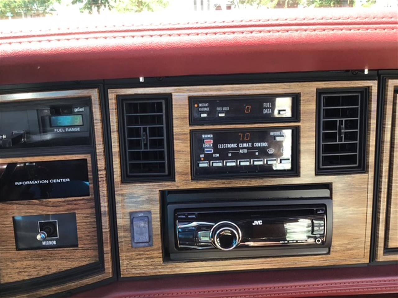Cadillac-Eldorado-biarritz-1985-Cotillon-White-White-14