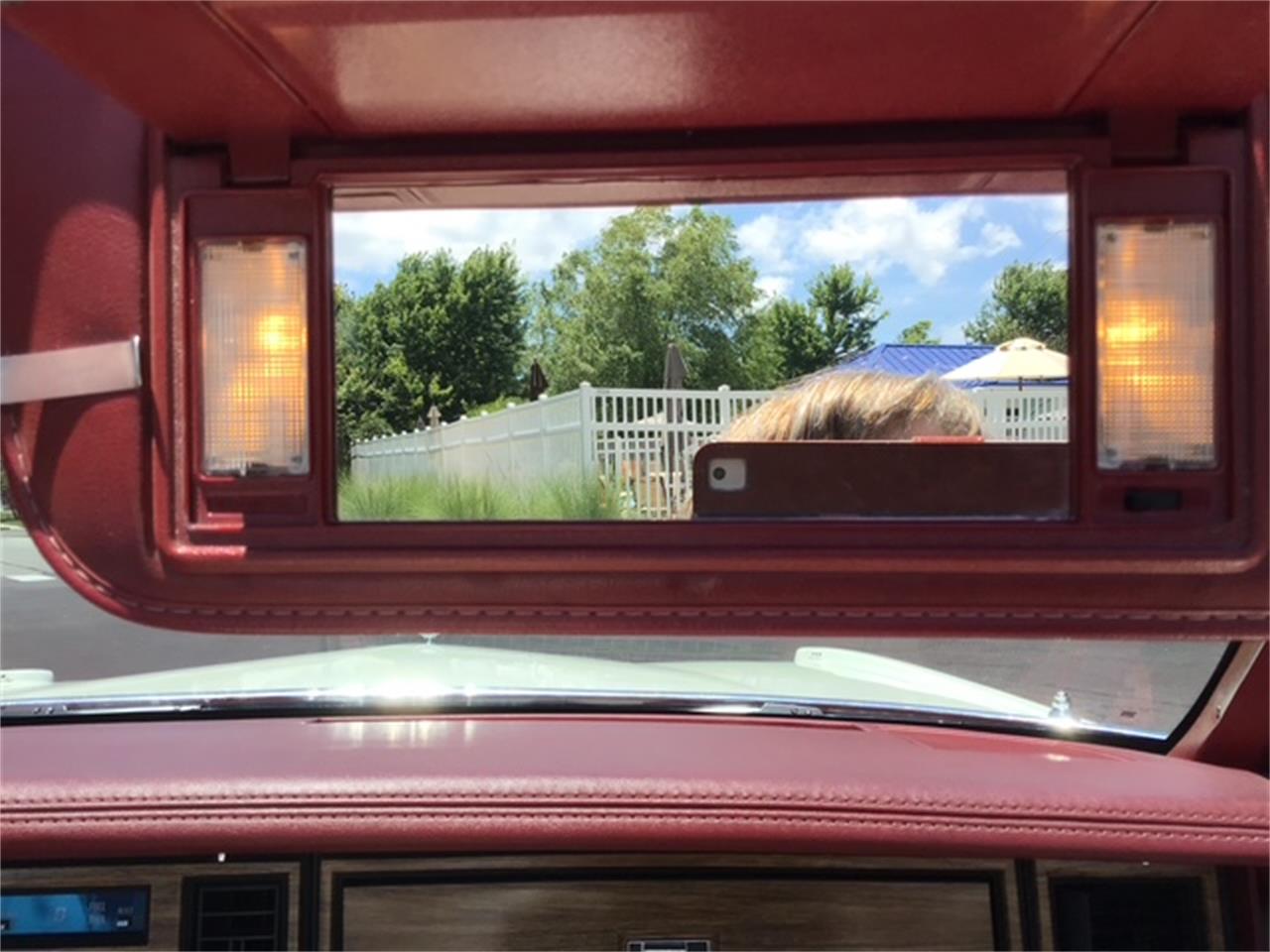 Cadillac-Eldorado-biarritz-1985-Cotillon-White-White-16