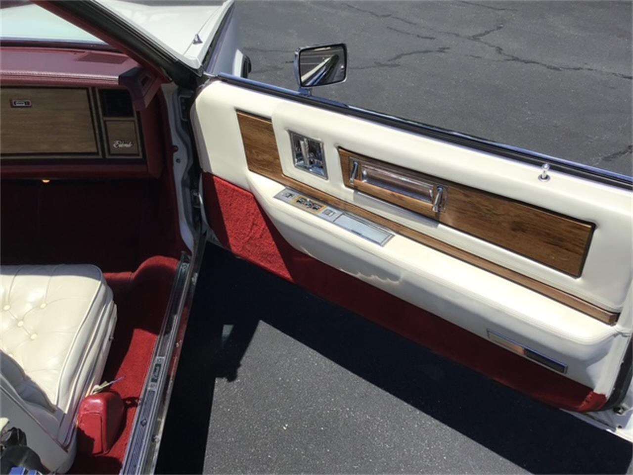 Cadillac-Eldorado-biarritz-1985-Cotillon-White-White-22