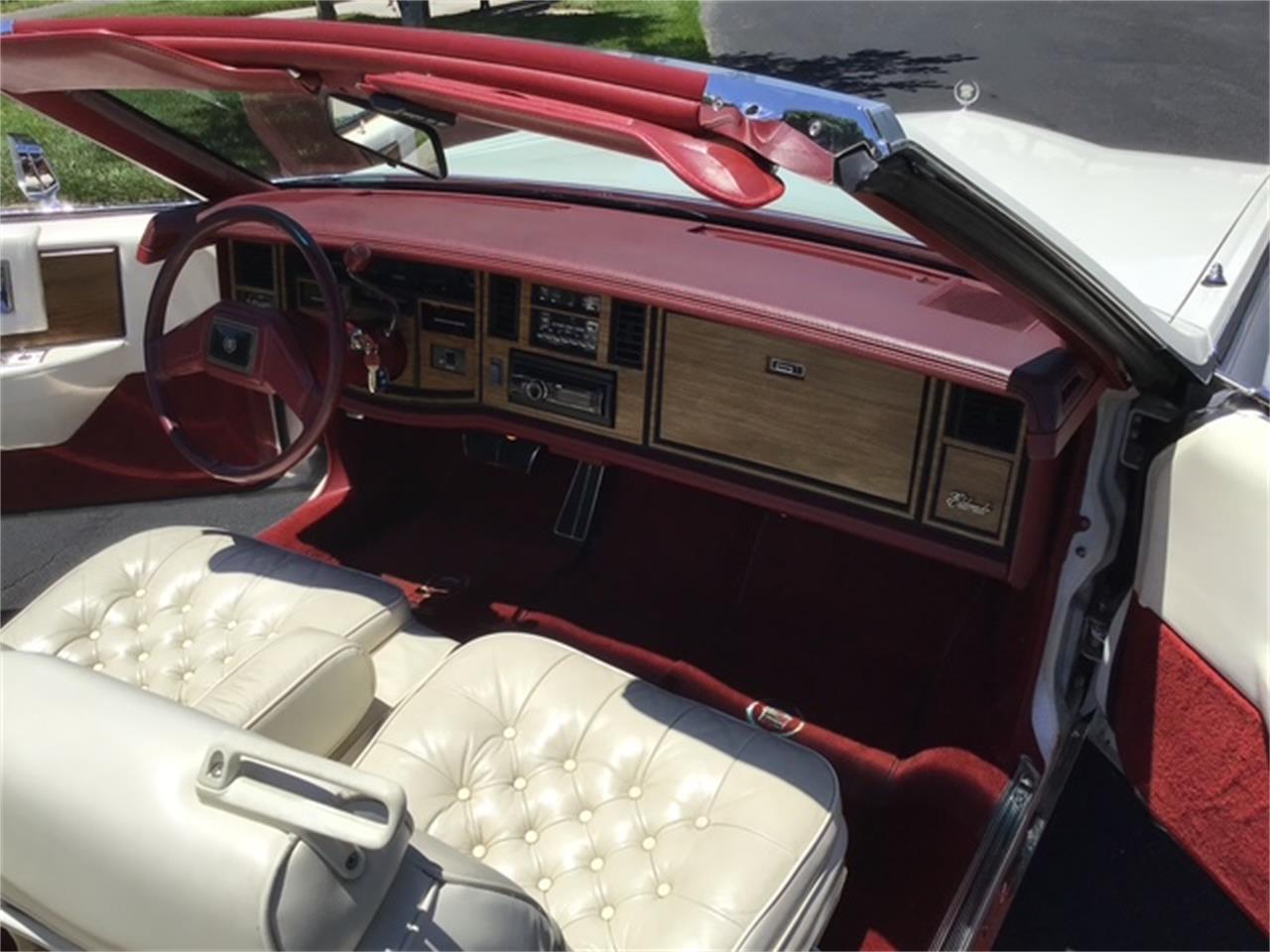 Cadillac-Eldorado-biarritz-1985-Cotillon-White-White-23