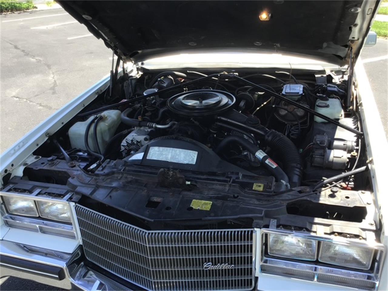 Cadillac-Eldorado-biarritz-1985-Cotillon-White-White-32