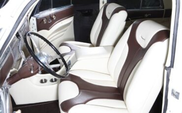 Cadillac-Fleetwood-1939-White-4