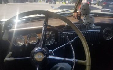 Cadillac-Fleetwood-1947-1