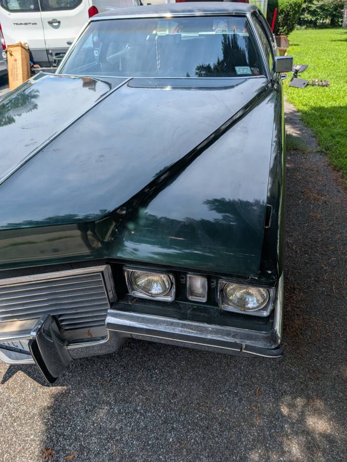 Cadillac-Fleetwood-1972-green-2