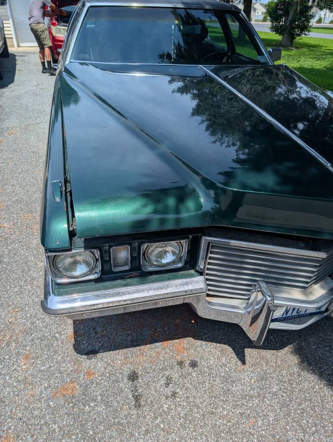 Cadillac-Fleetwood-1972-green-3
