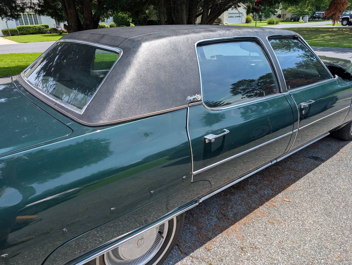 Cadillac-Fleetwood-1972-green-5