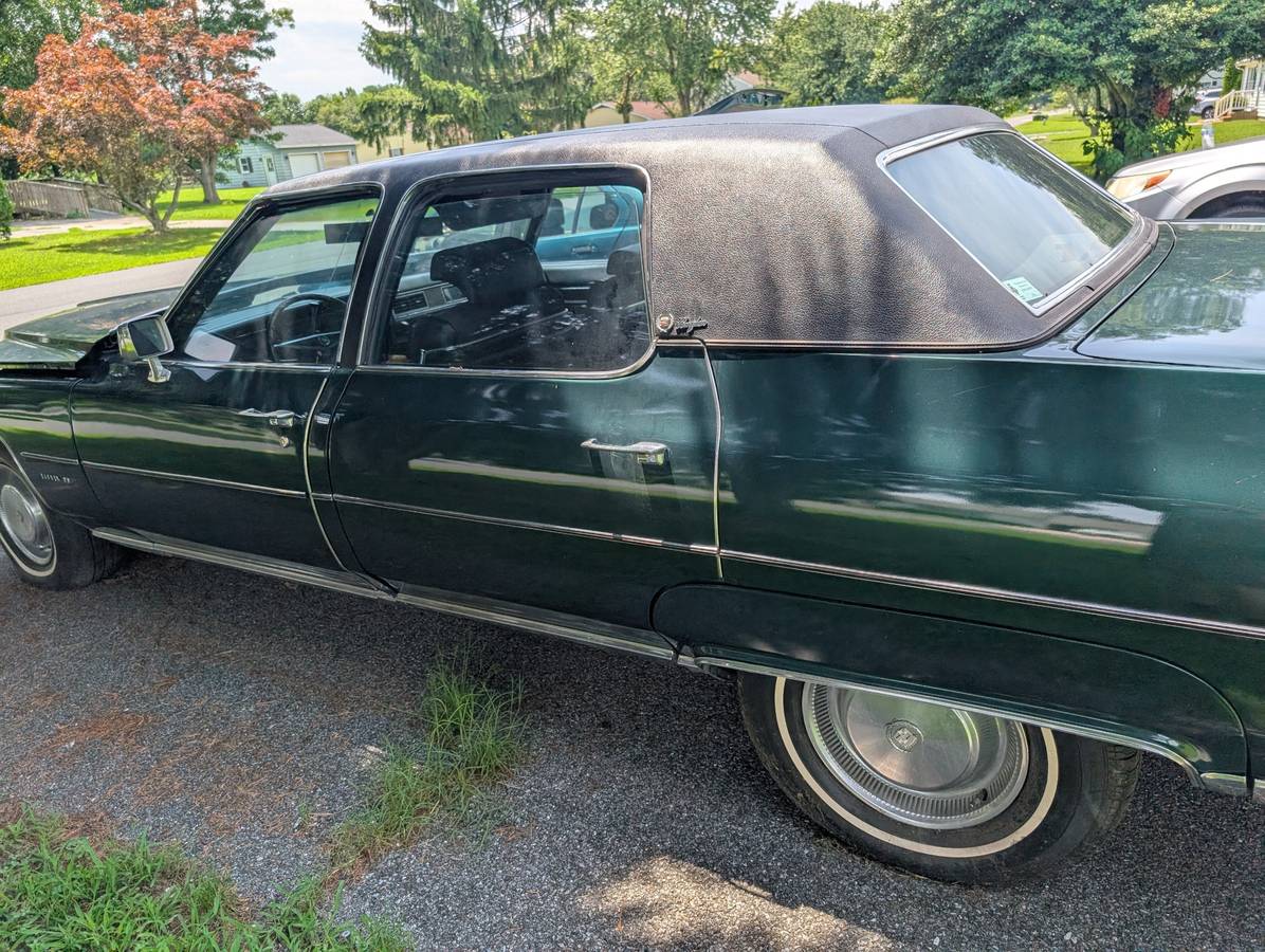 Cadillac-Fleetwood-1972-green-6