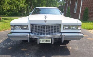 Cadillac-Fleetwood-1975-Sedan-10