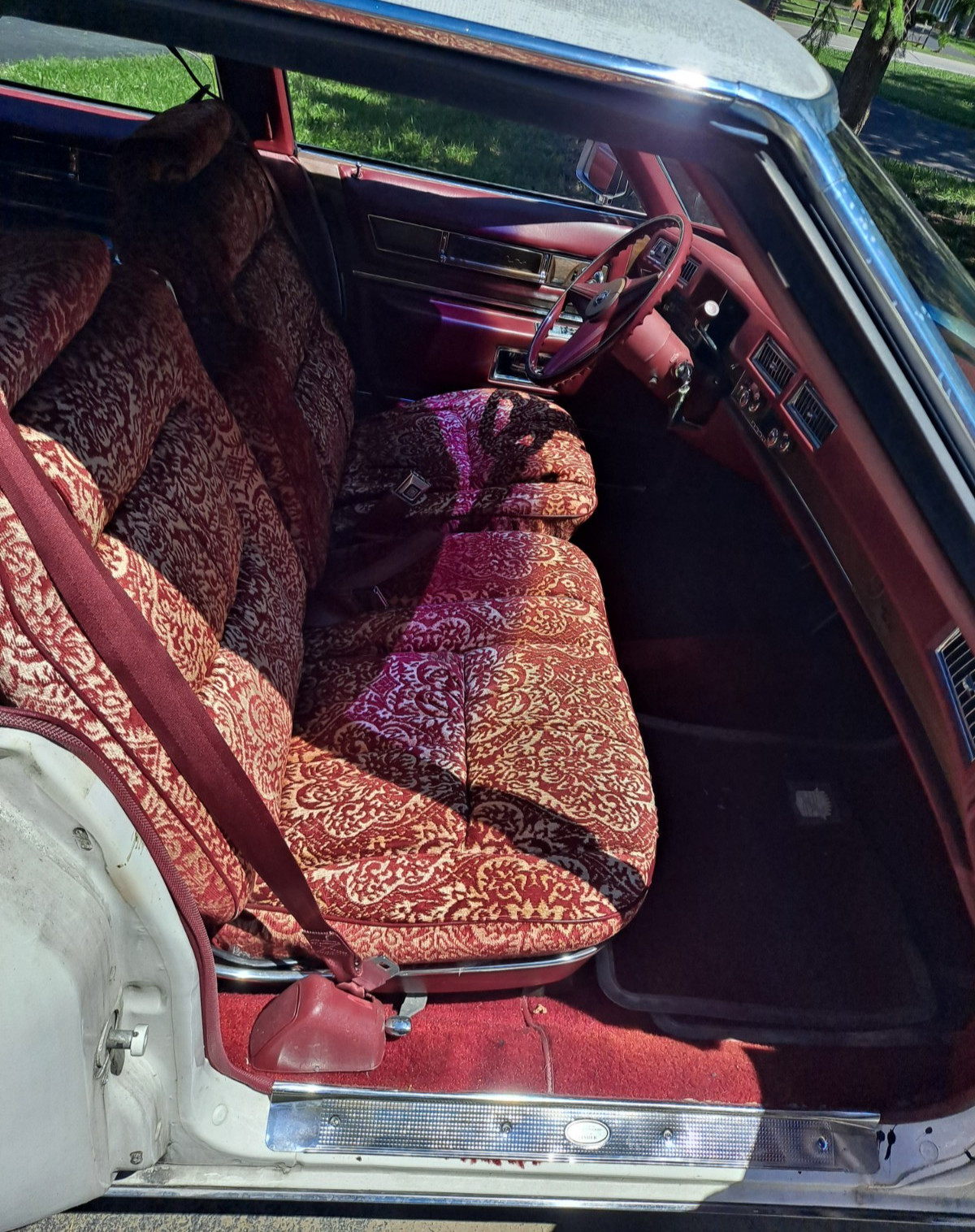 Cadillac-Fleetwood-1975-Sedan-7