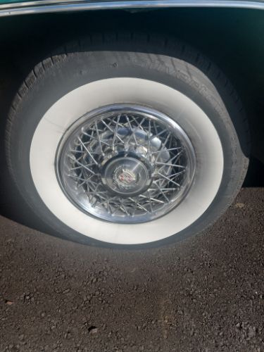Cadillac-Fleetwood-1976-12