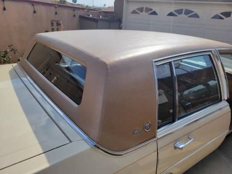 Cadillac-Fleetwood-1980-7