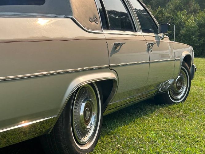 Cadillac-Fleetwood-1980-Silver-12
