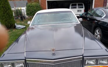Cadillac-Fleetwood-1981-37