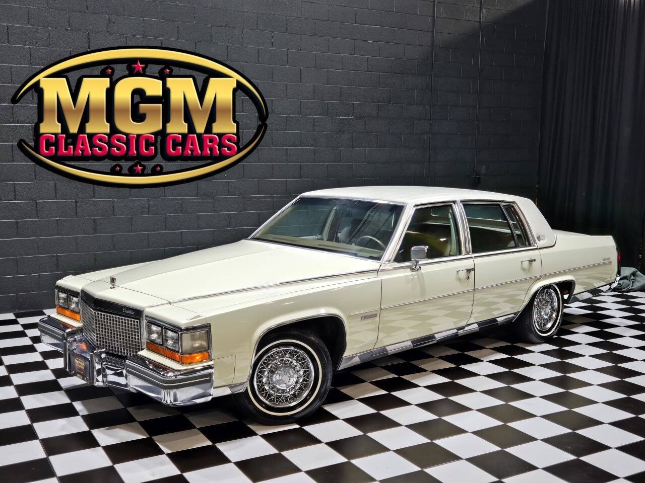Cadillac Fleetwood 1981 Sedan