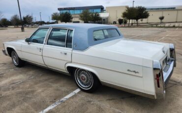 Cadillac-Fleetwood-1986