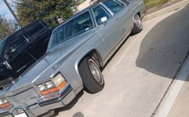 Cadillac-Fleetwood-1986