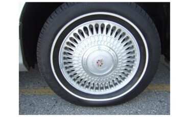 Cadillac-Fleetwood-60-special-1991-White-Gray-12