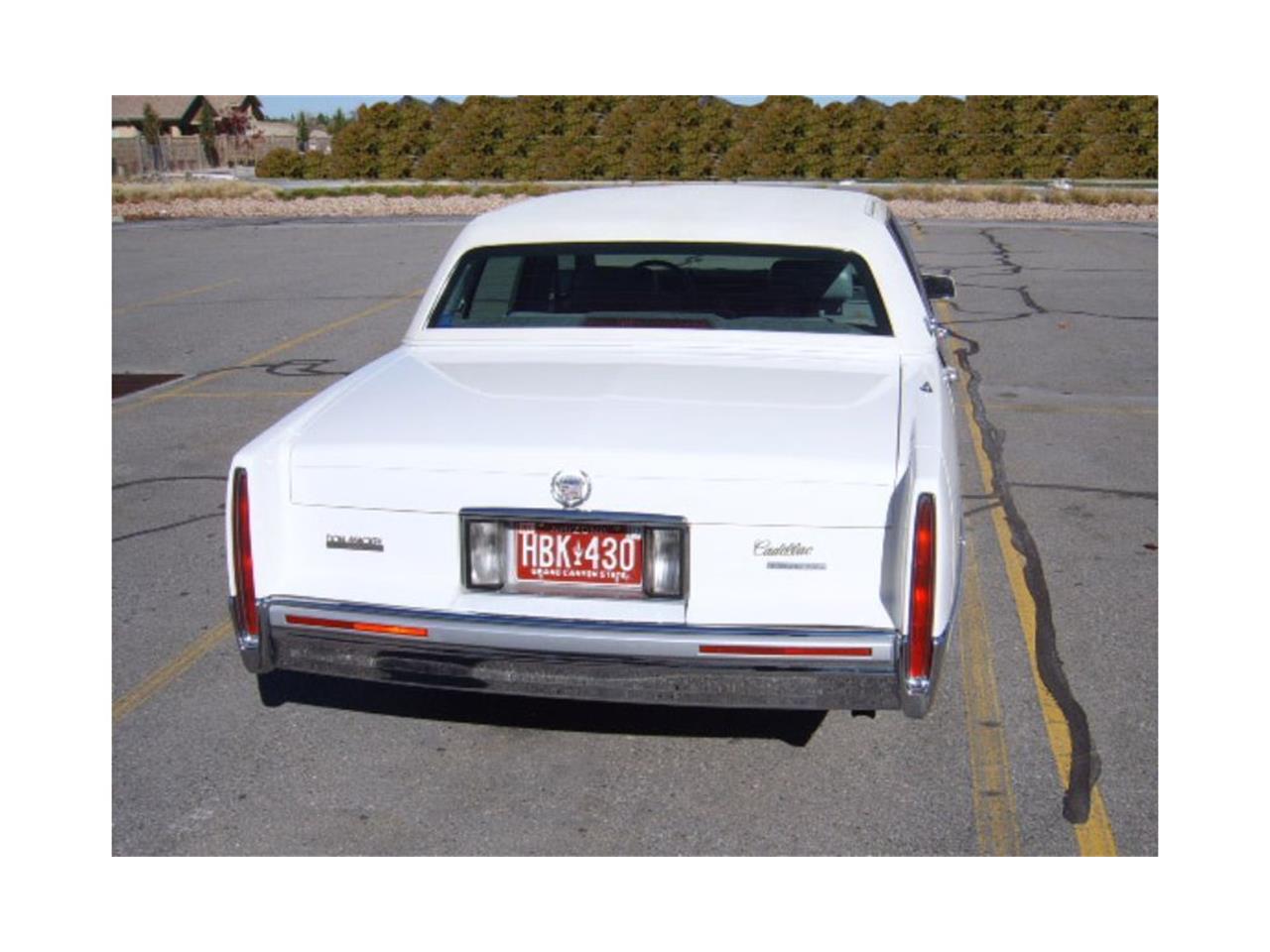 Cadillac-Fleetwood-60-special-1991-White-Gray-3