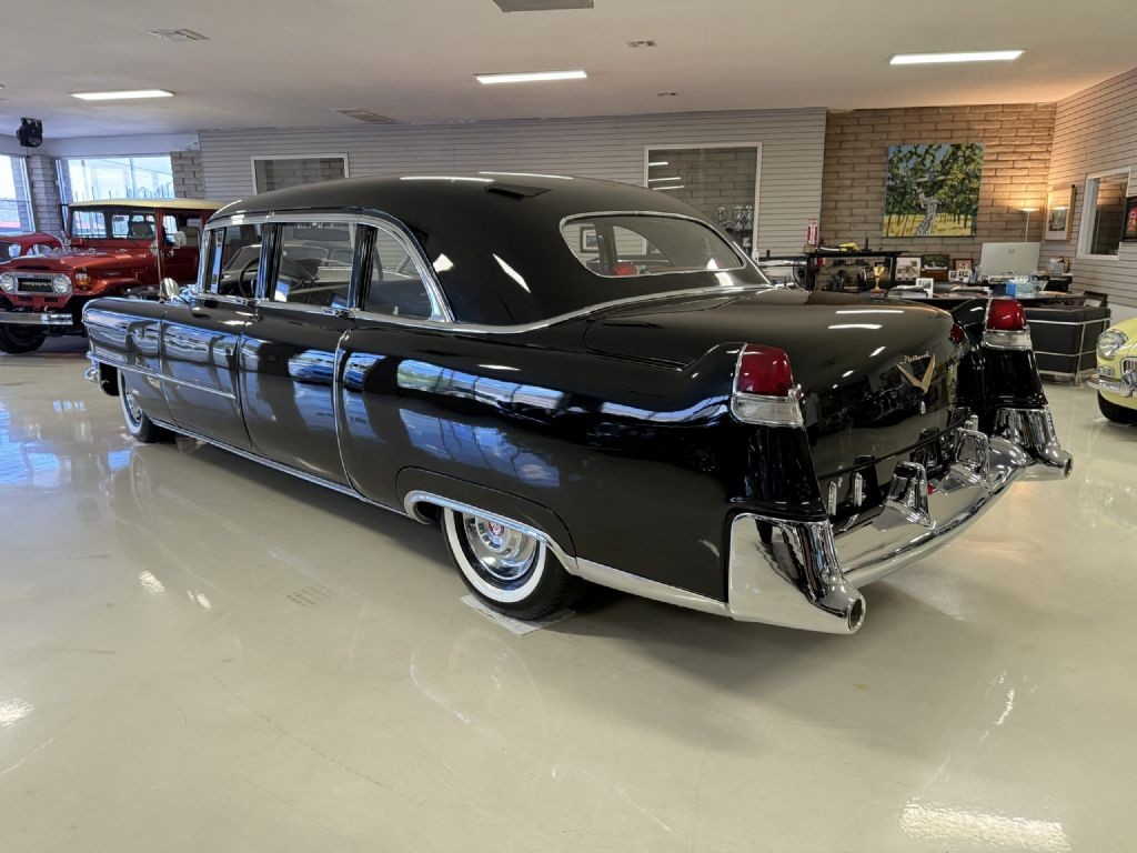 Cadillac-Fleetwood-Series-75-Limousine-1955-Seven-Passenger-Limousine-17