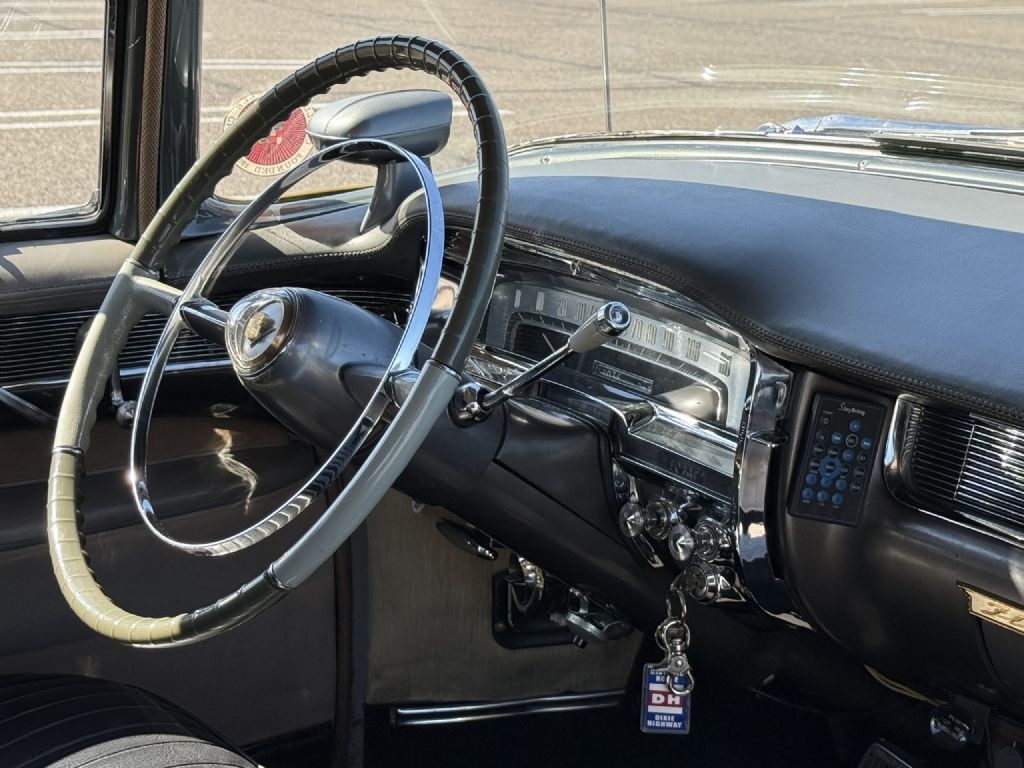 Cadillac-Fleetwood-Series-75-Limousine-1955-Seven-Passenger-Limousine-39