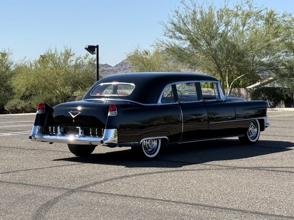 Cadillac-Fleetwood-Series-75-Limousine-1955-Seven-Passenger-Limousine-8