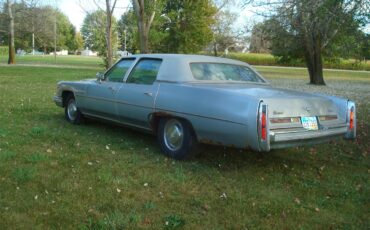Cadillac-Fleetwood-brougham-delegance-1976-Silver-Silver-5