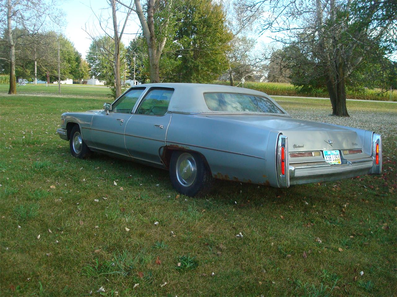Cadillac-Fleetwood-brougham-delegance-1976-Silver-Silver-5