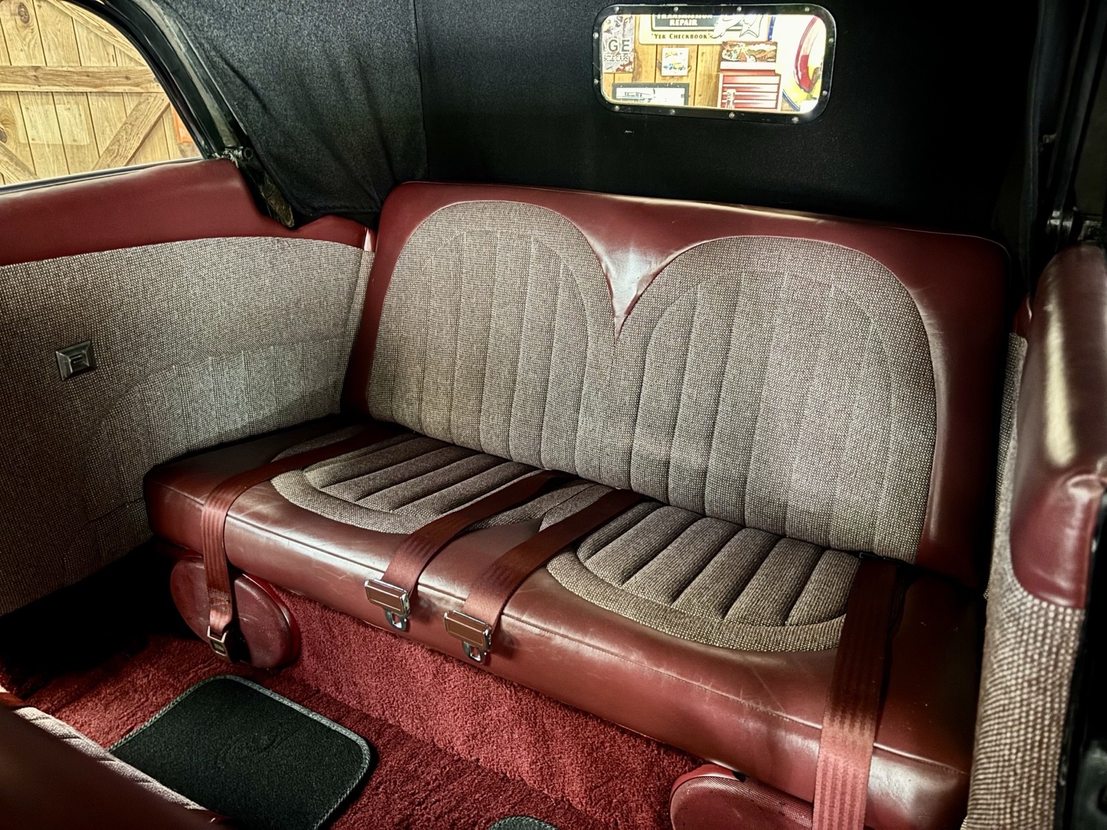 Cadillac-Model-B-1932-16