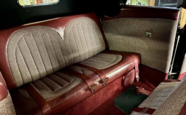Cadillac-Model-B-1932-21