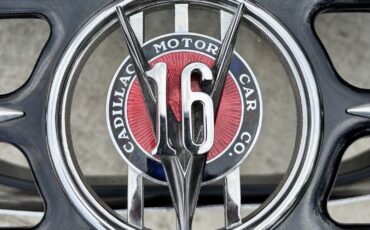 Cadillac-Model-B-1932-24
