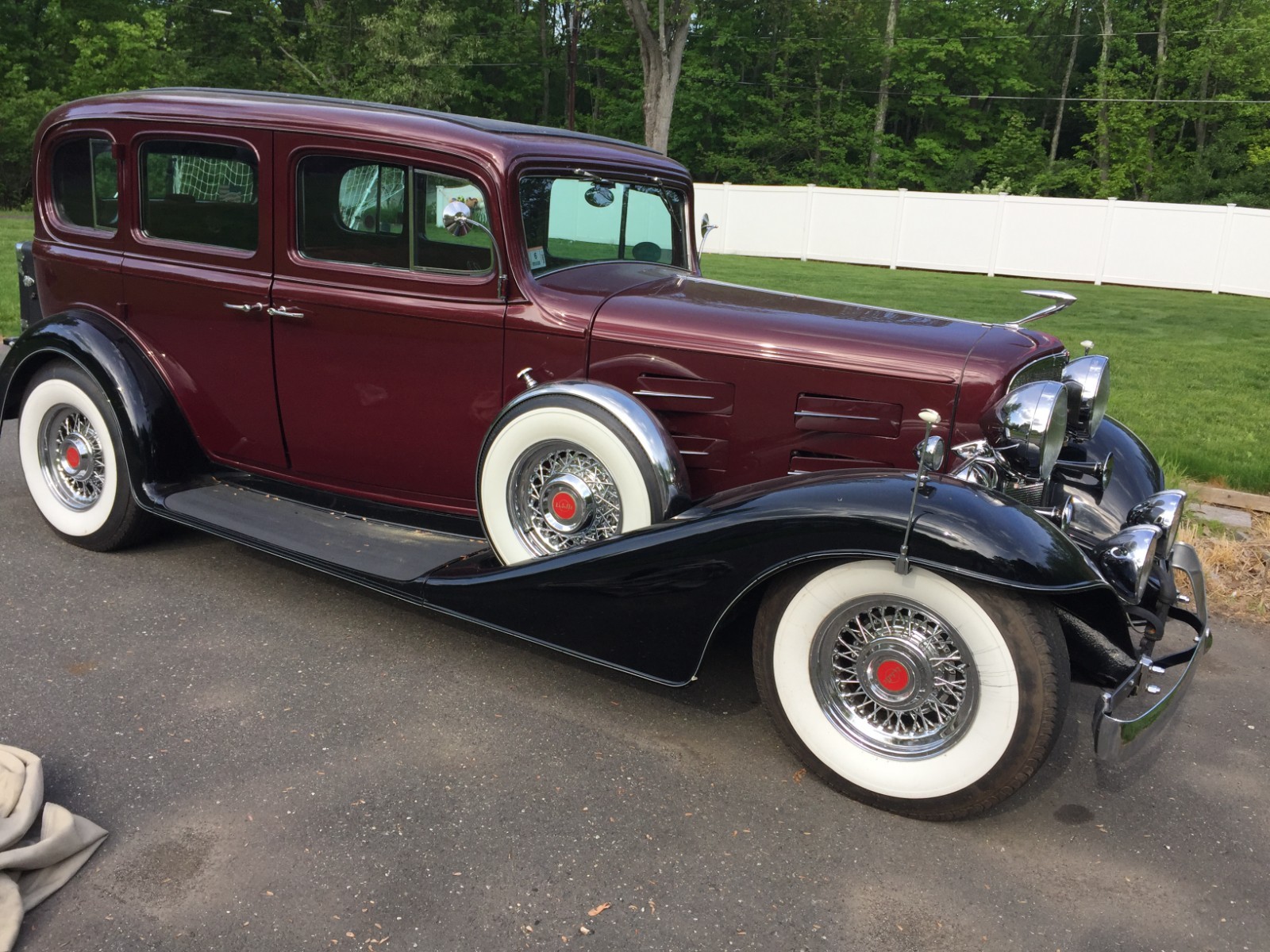 Cadillac-Other-1933-30
