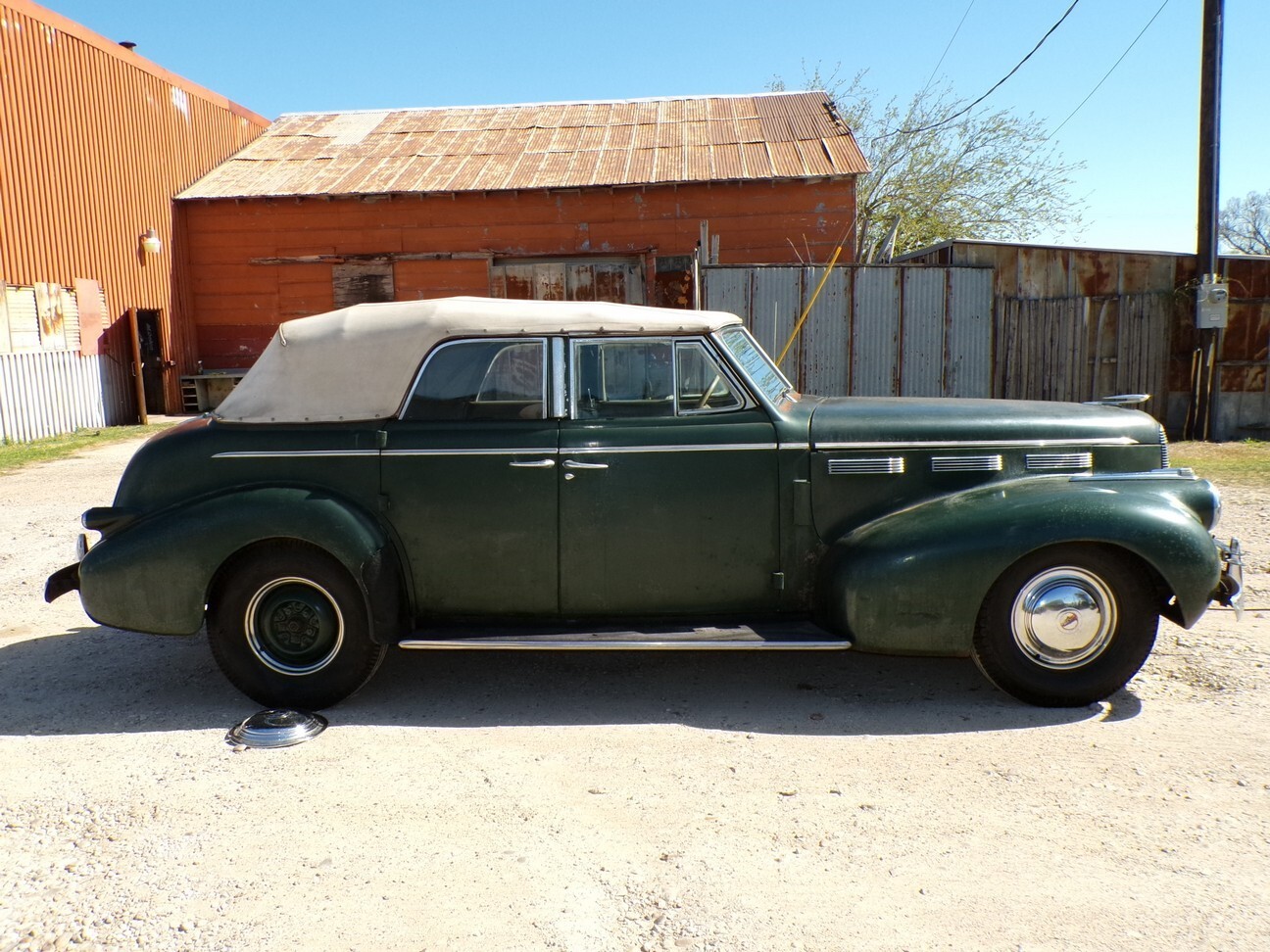 Cadillac-Other-1940-Convertible-38