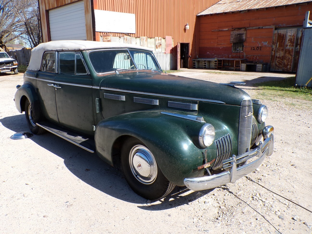 Cadillac-Other-1940-Convertible-39