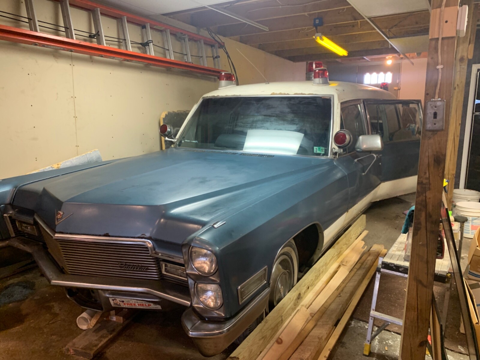 Cadillac-Other-1968-Ambulance