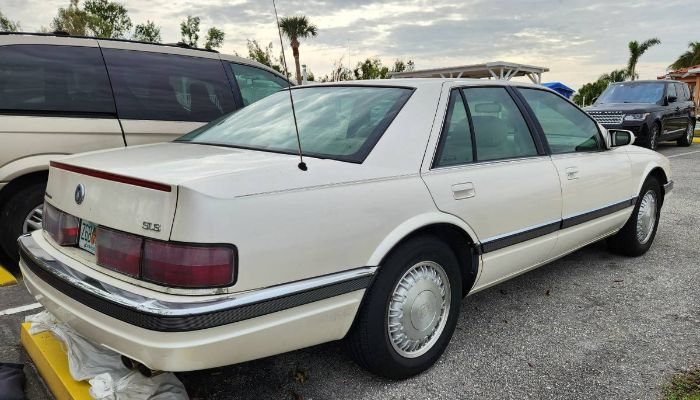 Cadillac-Other-1994-White-18