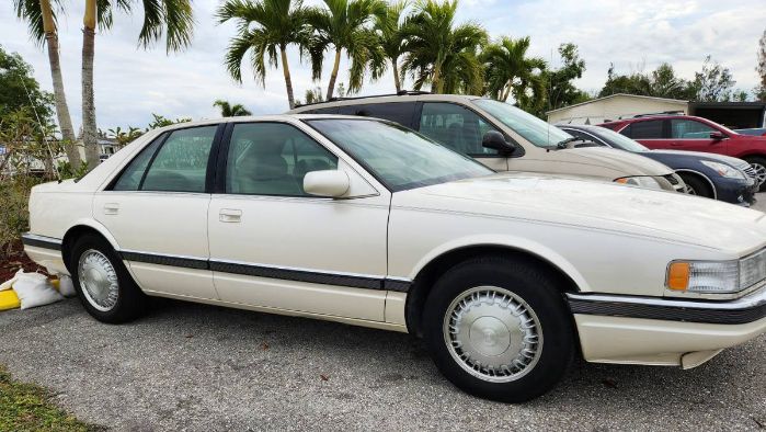 Cadillac-Other-1994-White-3