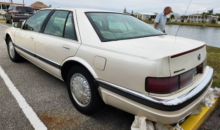 Cadillac-Other-1994-White-9