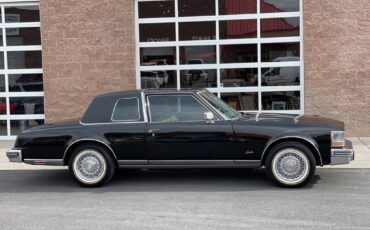Cadillac-San-remo-coupe-1977-black-1