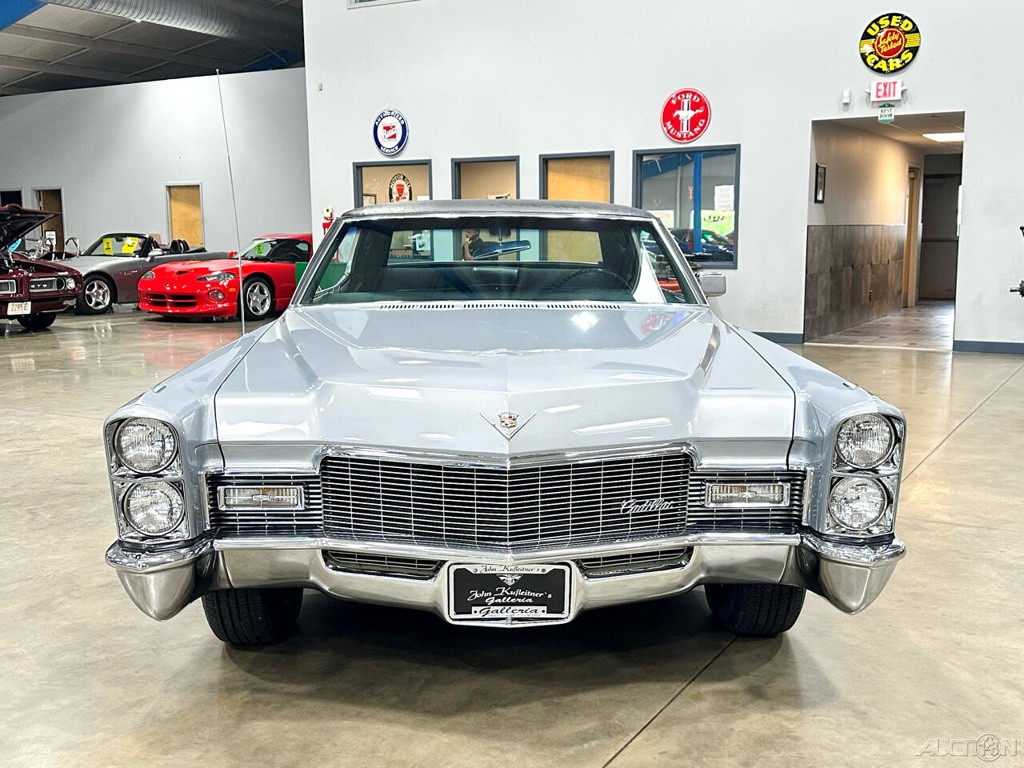 Cadillac-Sedan-1968-Other-1