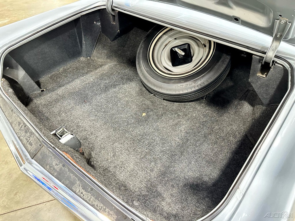 Cadillac-Sedan-1968-Other-23