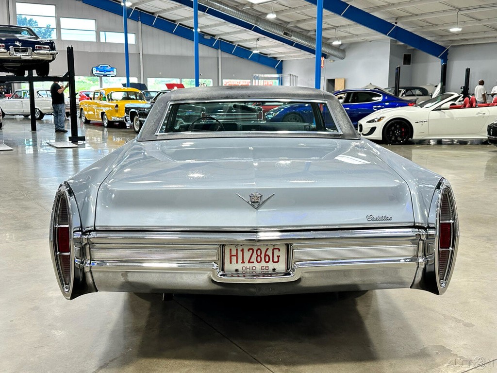 Cadillac-Sedan-1968-Other-5