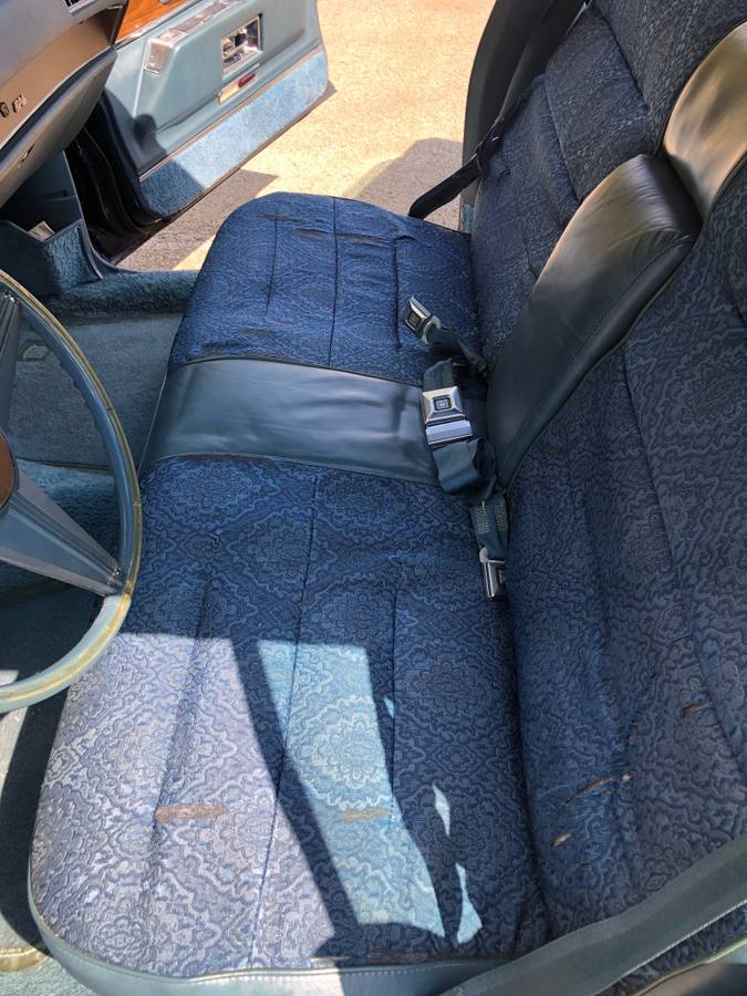 Cadillac-Sedan-deville-1975-blue-13