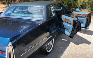 Cadillac-Sedan-deville-1975-blue-17