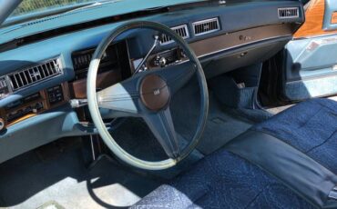 Cadillac-Sedan-deville-1975-blue-18