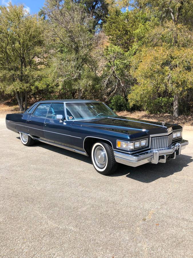 Cadillac-Sedan-deville-1975-blue