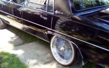 Cadillac-Sedan-deville-1978-Black-1