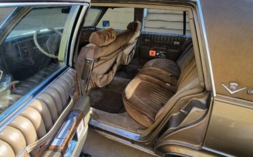 Cadillac-Sedan-deville-1979-3