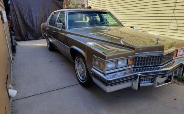 Cadillac-Sedan-deville-1979-6